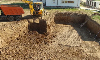 Рытье котлованов под фундамент в Черемхово – цена от 2542 руб. за м3 | 2Землекопа-Чрм
