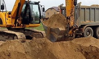 Выкопать яму экскаватором в Черемхово от 916 руб. - 2Землекопа-Чрм 